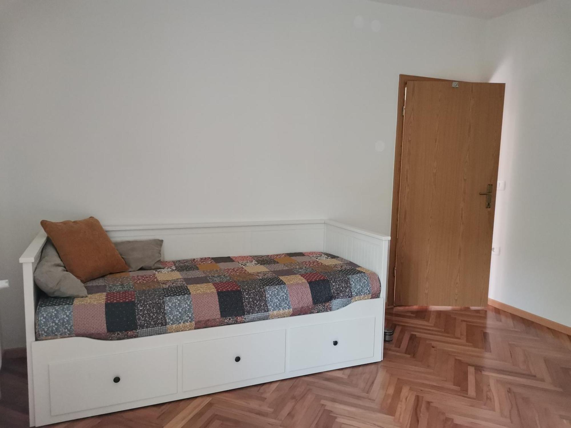 Pri Noni "Istracycle" Apartment Люция Екстериор снимка