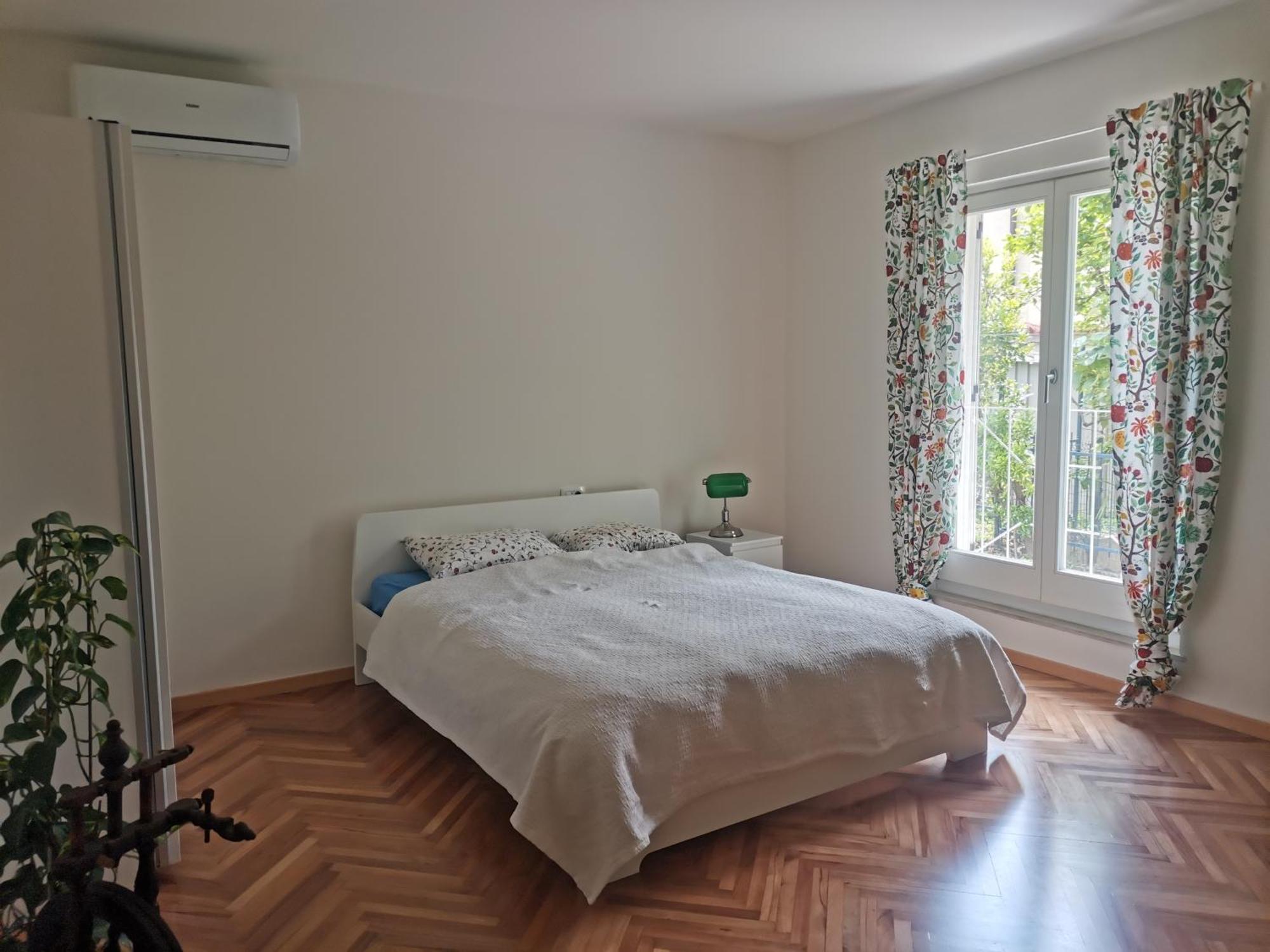 Pri Noni "Istracycle" Apartment Люция Екстериор снимка